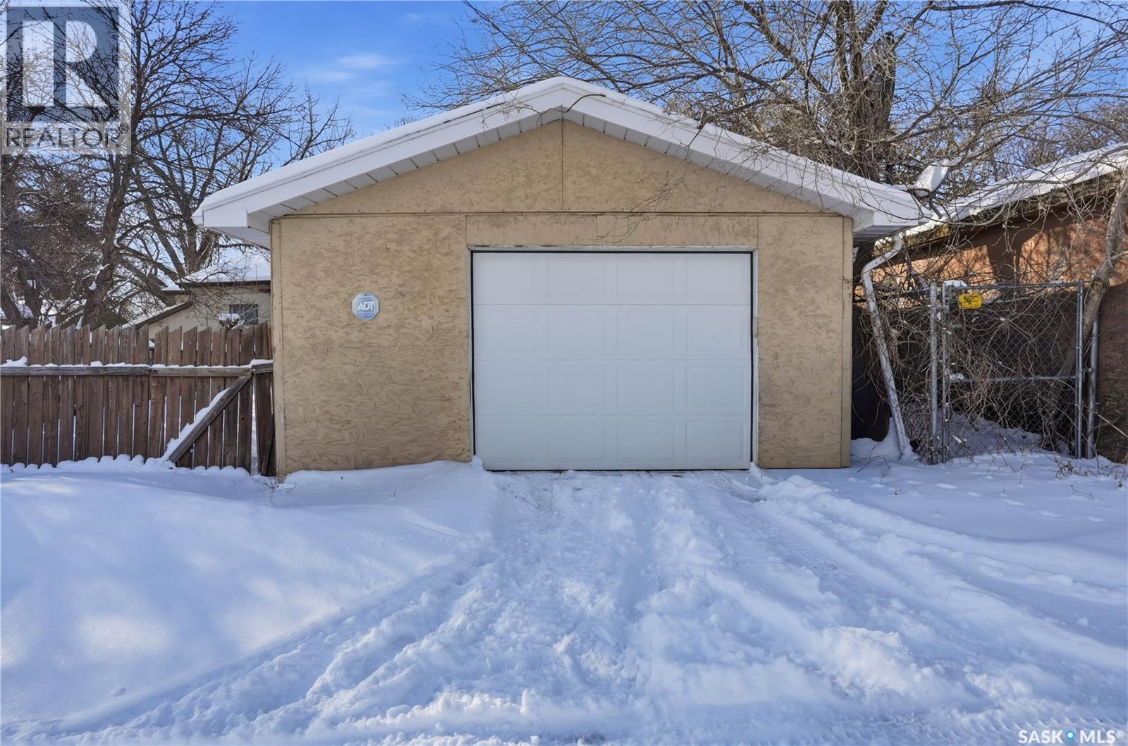 1121 Garry Street, Regina, SK - Outdoor