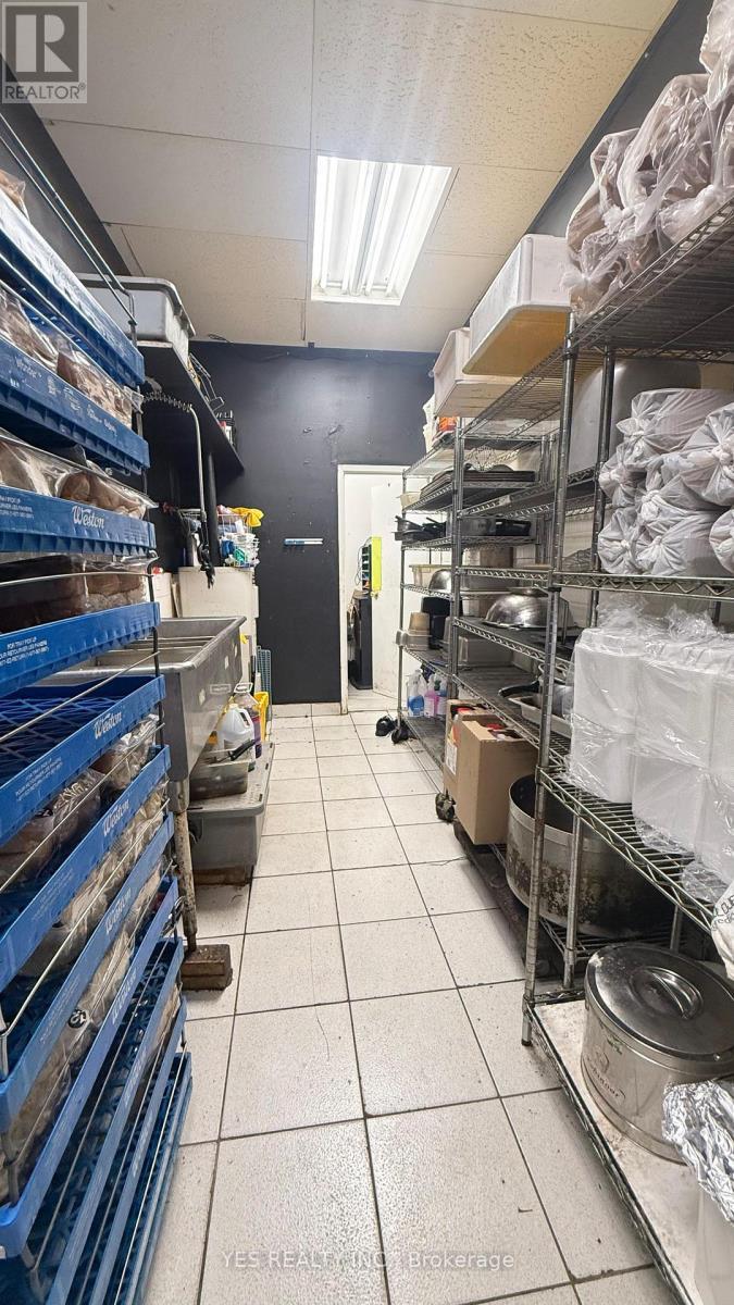 3260 Lake Shore Boulevard, Toronto, ON