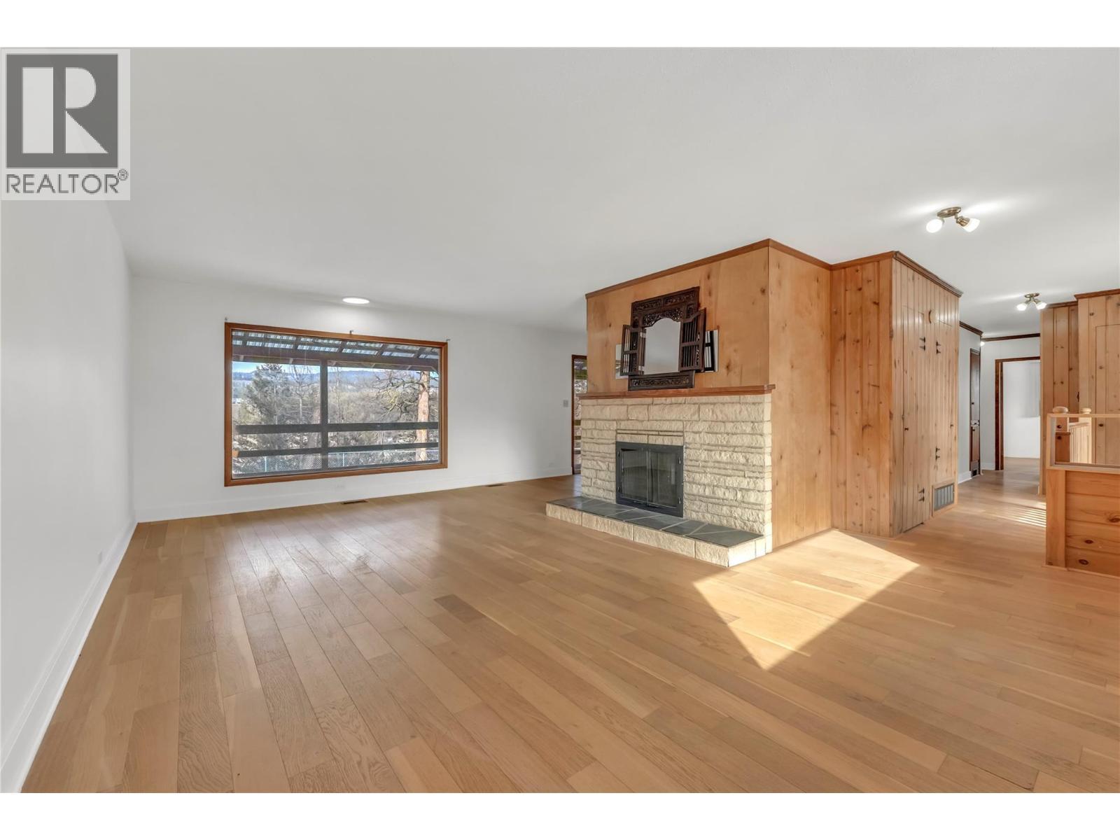 379 Mayne Avenue, Princeton, BC - Indoor Photo Showing Living Room With Fireplace