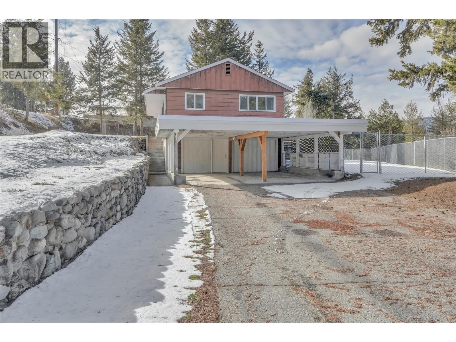 379 Mayne Avenue, Princeton, BC - Outdoor