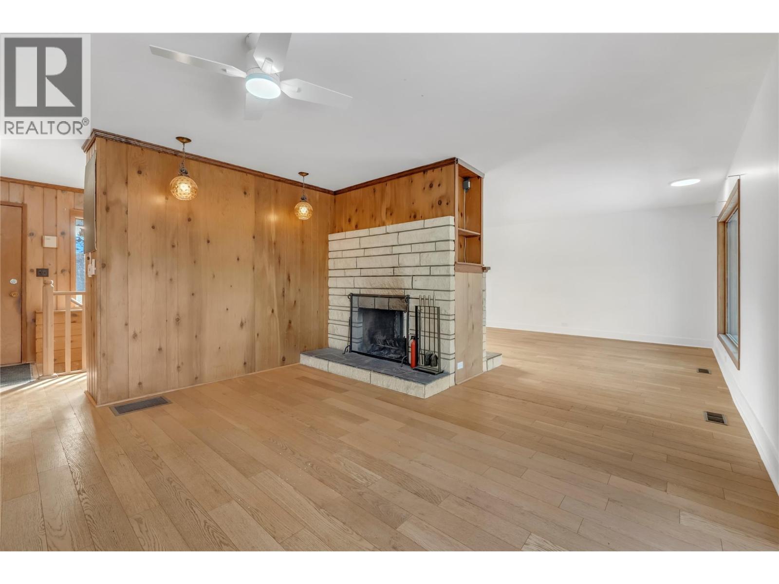 379 Mayne Avenue, Princeton, BC - Indoor Photo Showing Living Room With Fireplace