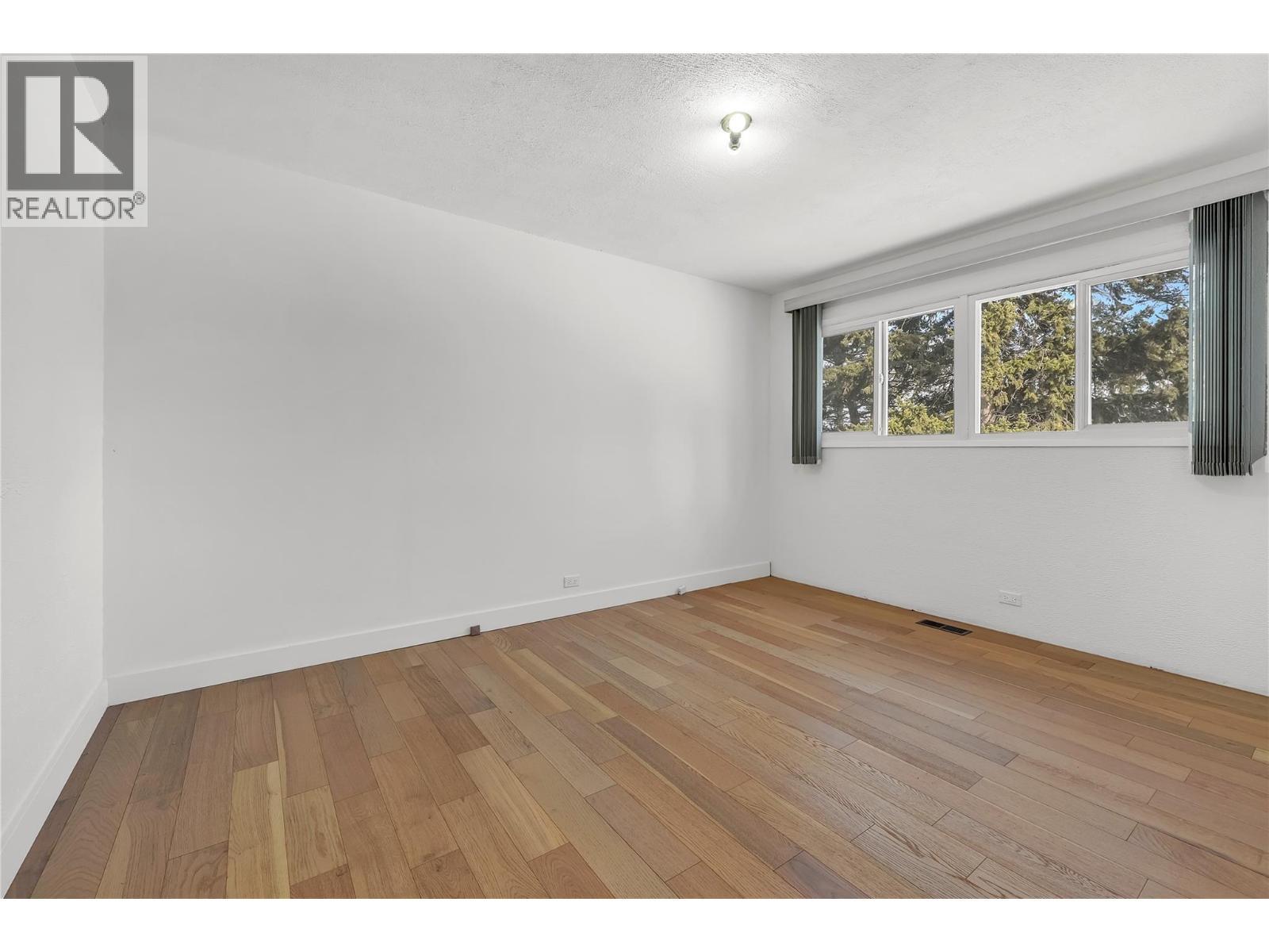 379 Mayne Avenue, Princeton, BC - Indoor Photo Showing Other Room