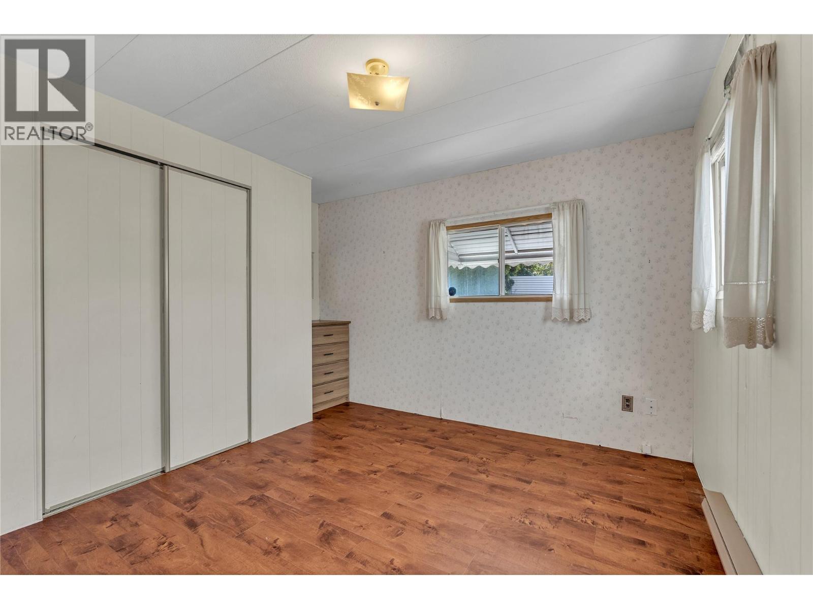 98 Okanagan Avenue E Unit# 101, Penticton, BC