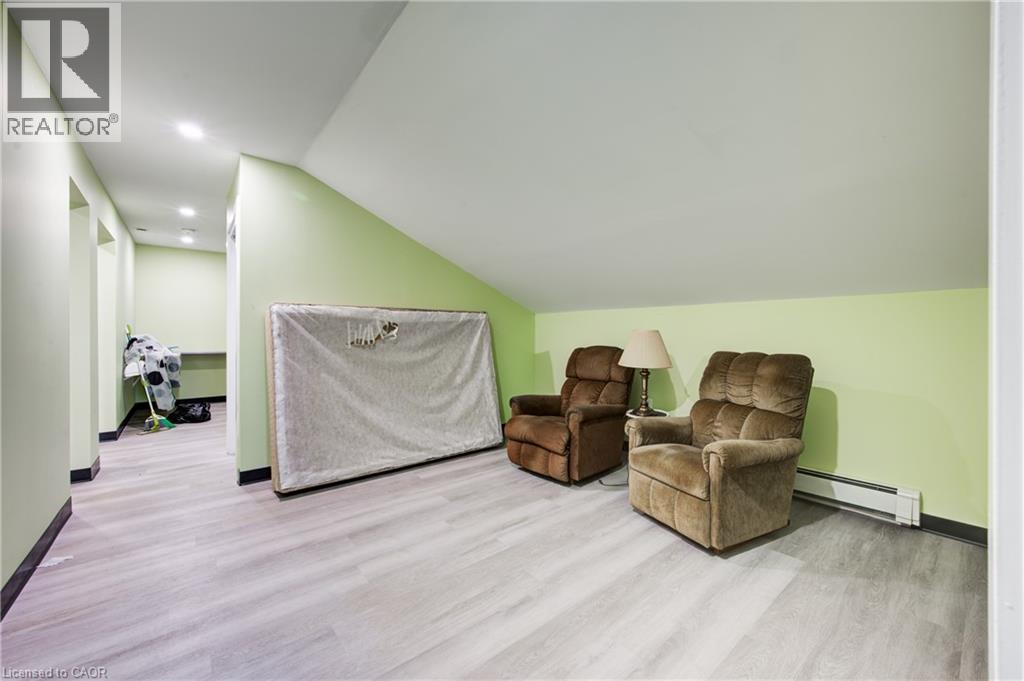 5 Front Street, London, ON - Indoor