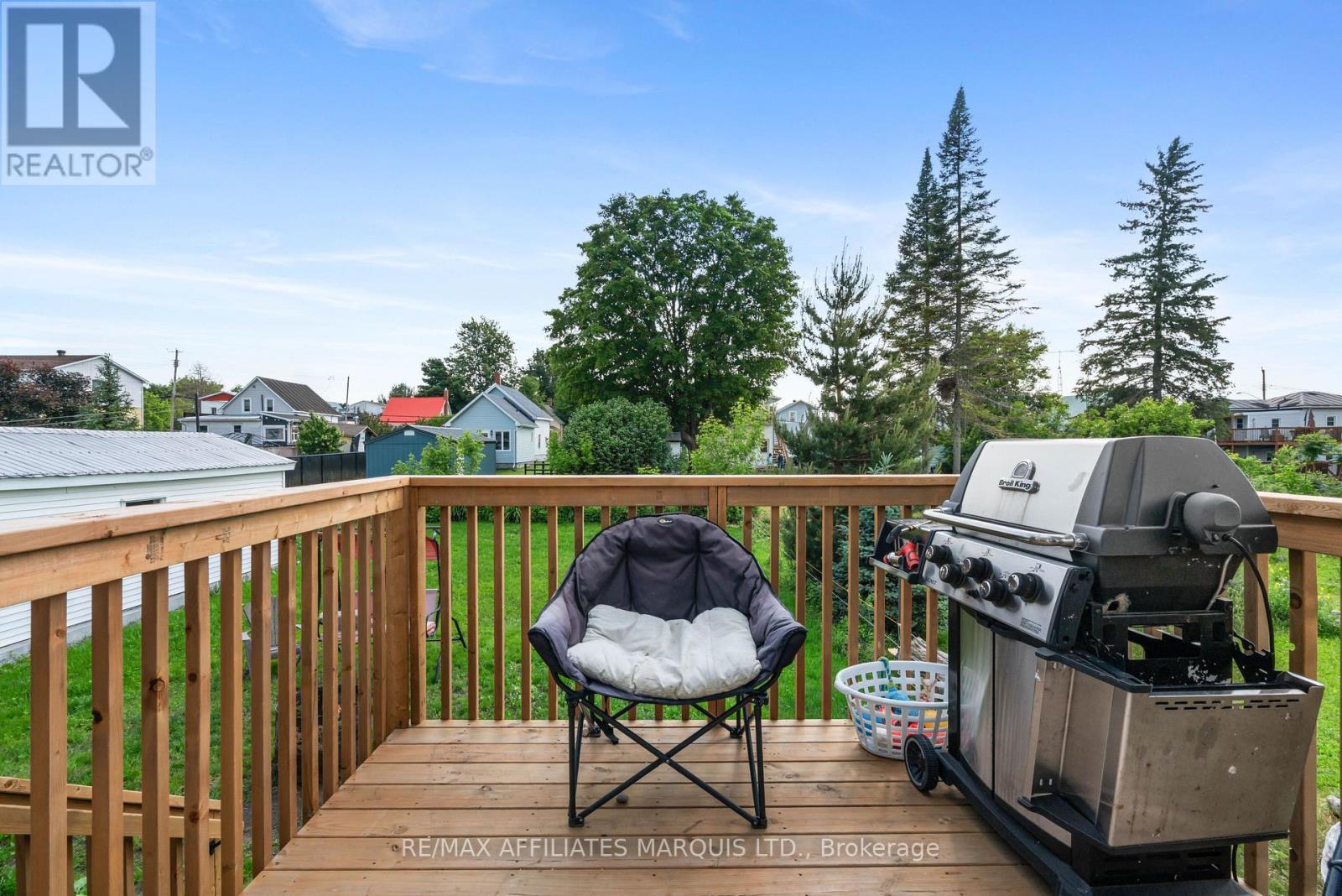 106 Bishop Street S, North Glengarry, ON - Outdoor With Deck Patio Veranda