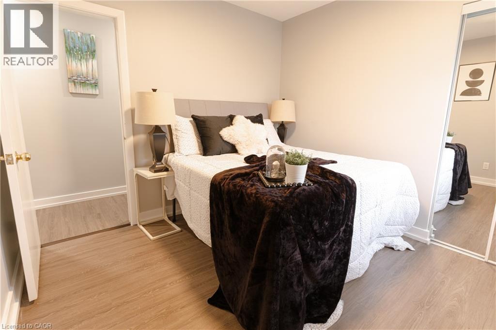 280 Wilson Avenue, Kitchener, ON - Indoor Photo Showing Bedroom
