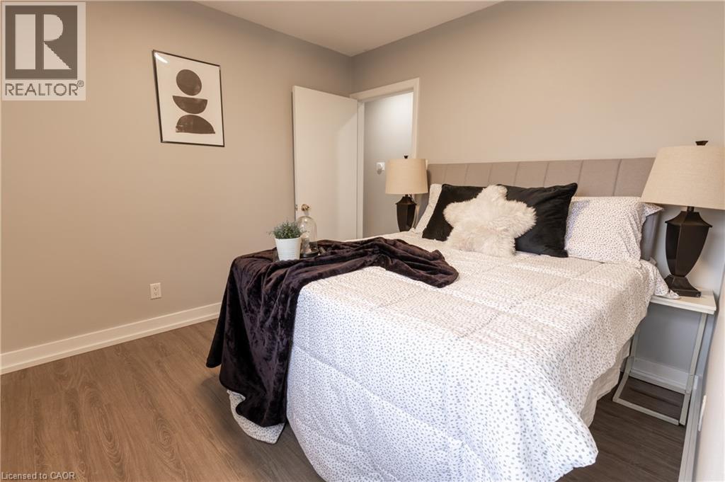 280 Wilson Avenue, Kitchener, ON - Indoor Photo Showing Bedroom