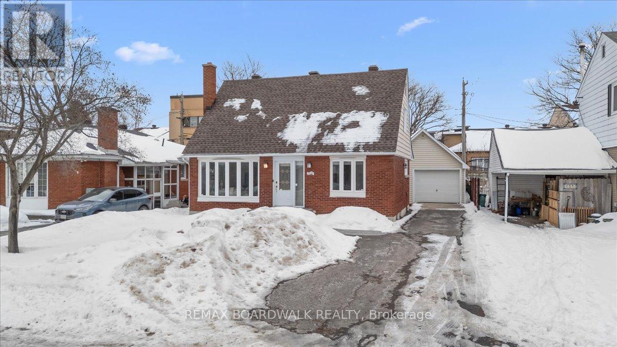 1446 Woodward Avenue, Ottawa, ON - Outdoor