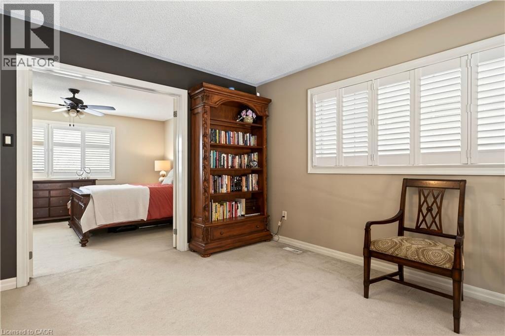 1326 Pepperbush Place, Oakville, ON - Indoor Photo Showing Bedroom