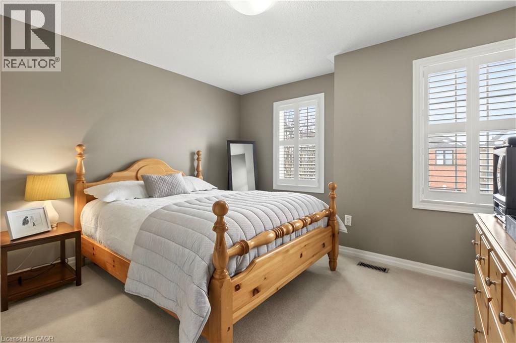 1326 Pepperbush Place, Oakville, ON - Indoor Photo Showing Bedroom