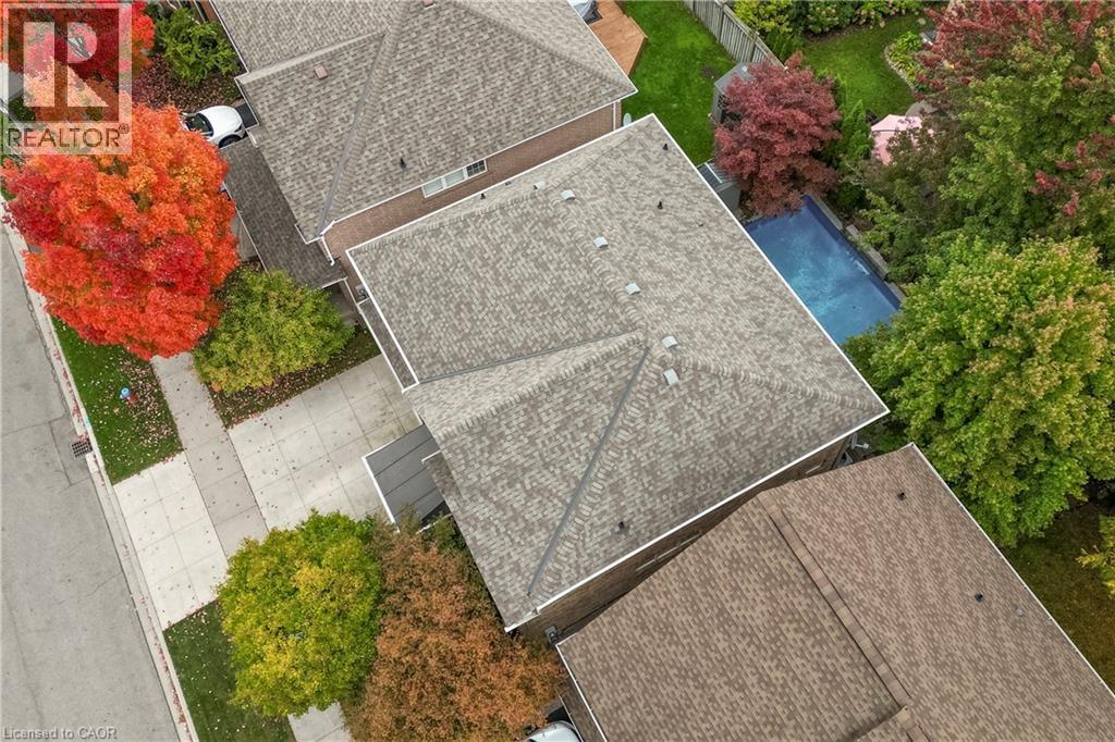 1326 Pepperbush Place, Oakville, ON - Outdoor