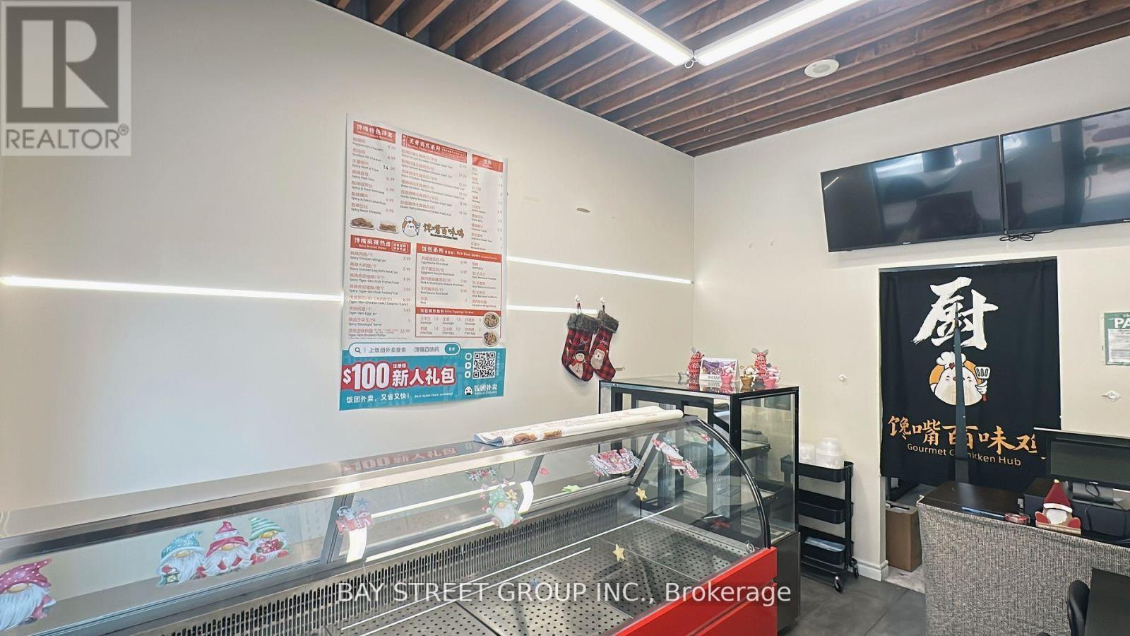 23 - 15 Northtown Way, Toronto, ON