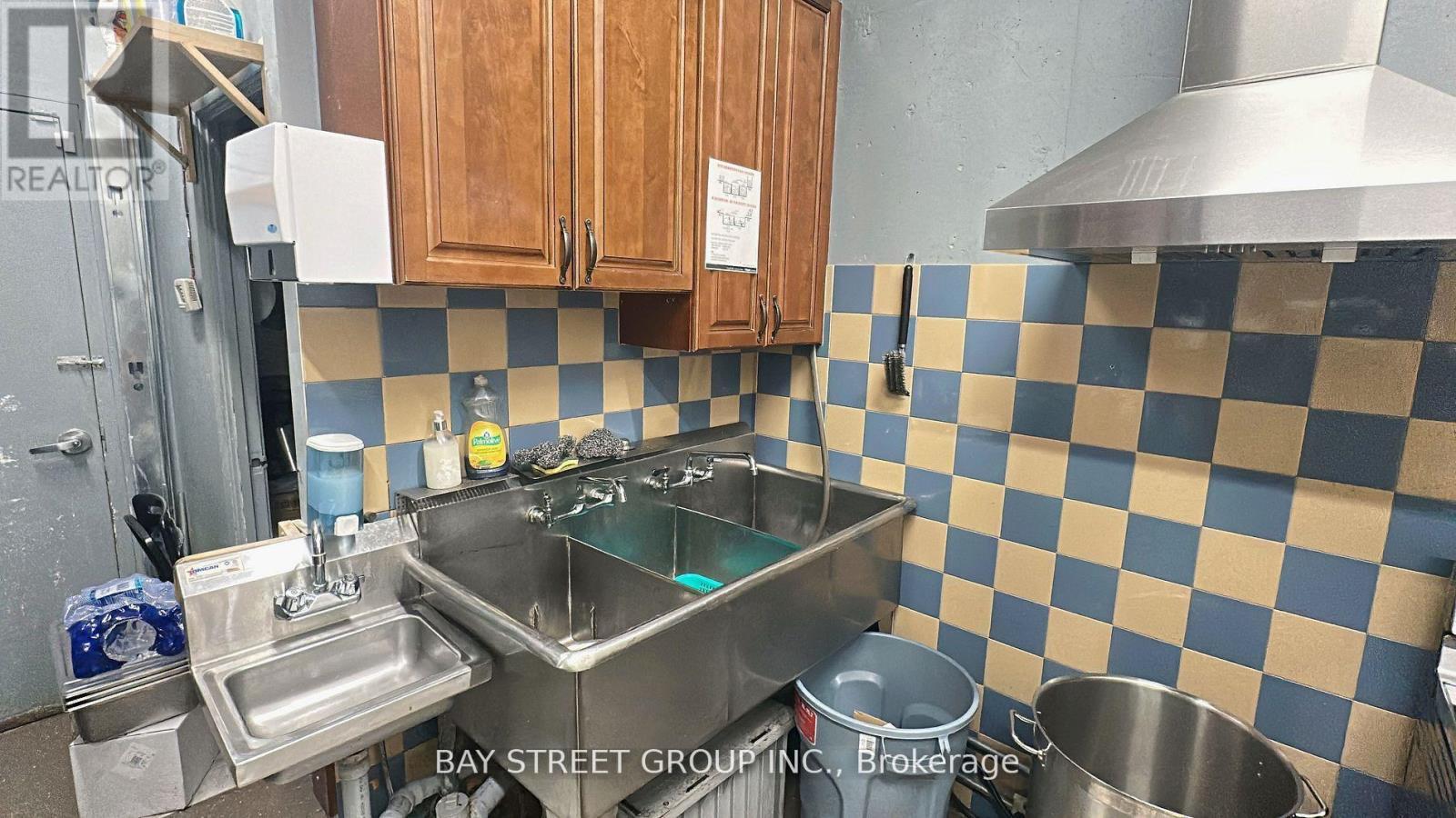 23 - 15 Northtown Way, Toronto, ON