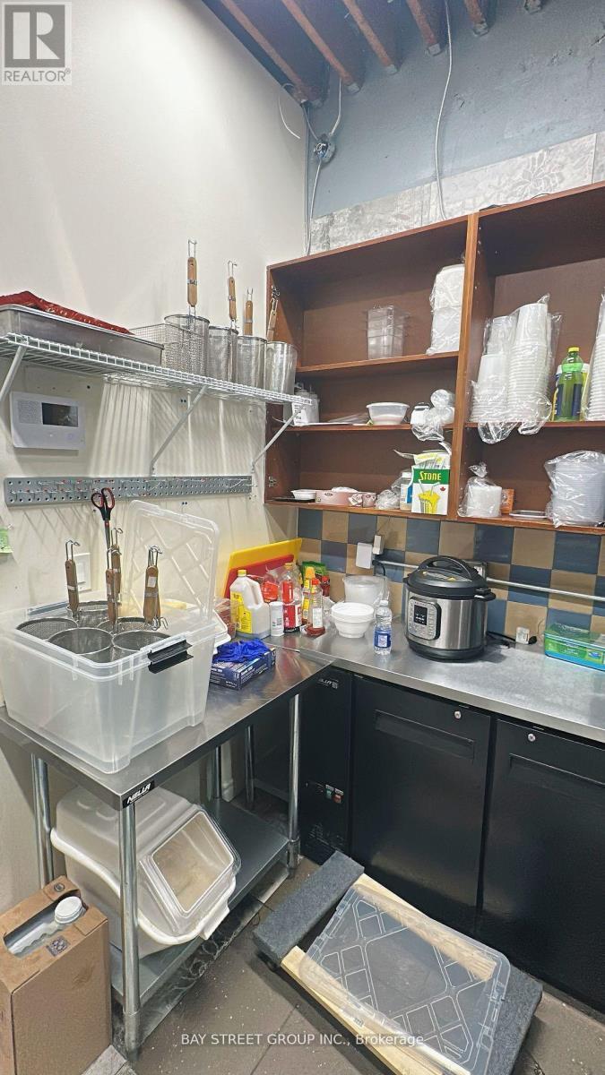 23 - 15 Northtown Way, Toronto, ON