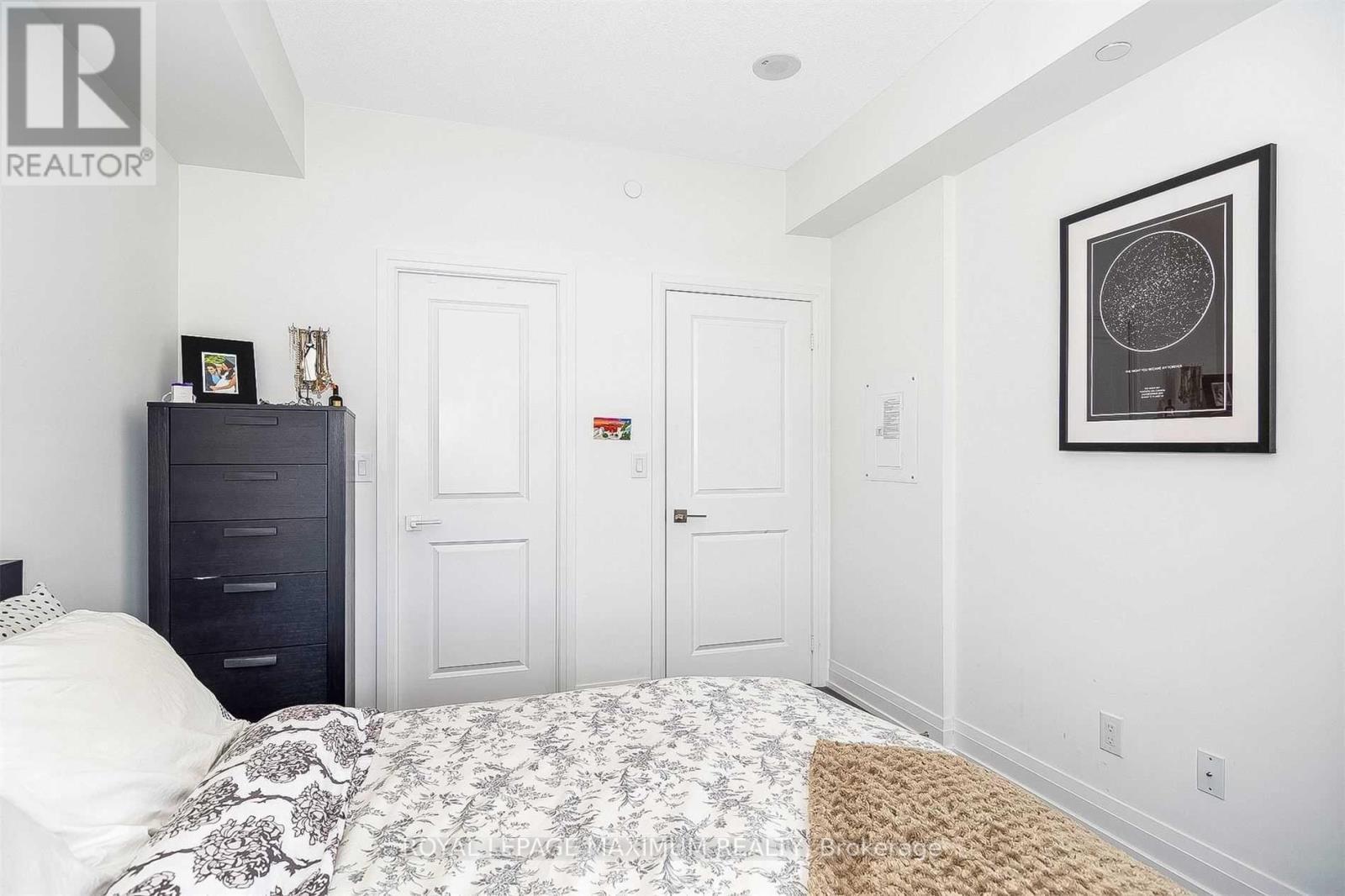 2007 - 3700 Highway 7 Road, Vaughan, ON - Indoor Photo Showing Bedroom