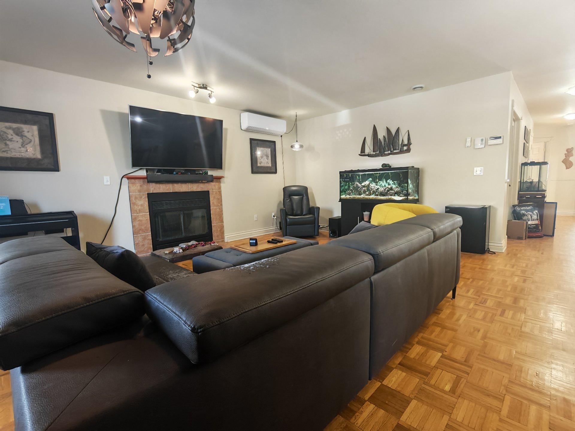 Hall d'entrée/Vestibule - 6924 Rue Marie-Guyart, Montréal (Lasalle), QC - Indoor Photo Showing Other Room