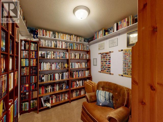 4739 Harvie Ave, Powell River, BC - Indoor Photo Showing Office