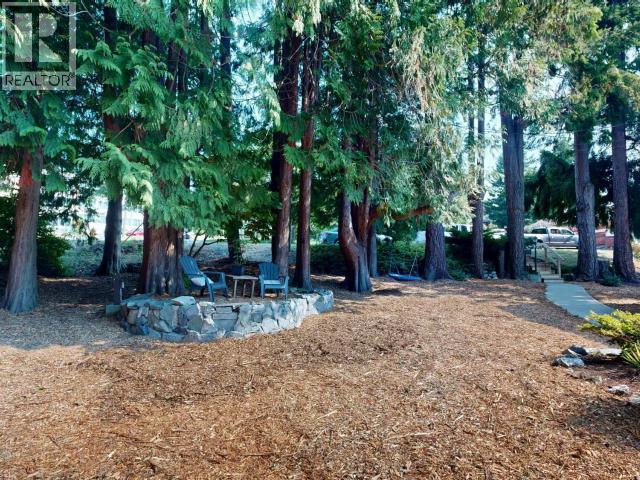 4739 Harvie Ave, Powell River, BC - Outdoor