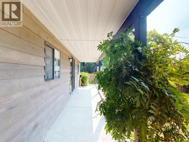 4739 Harvie Ave, Powell River, BC - Outdoor With Exterior