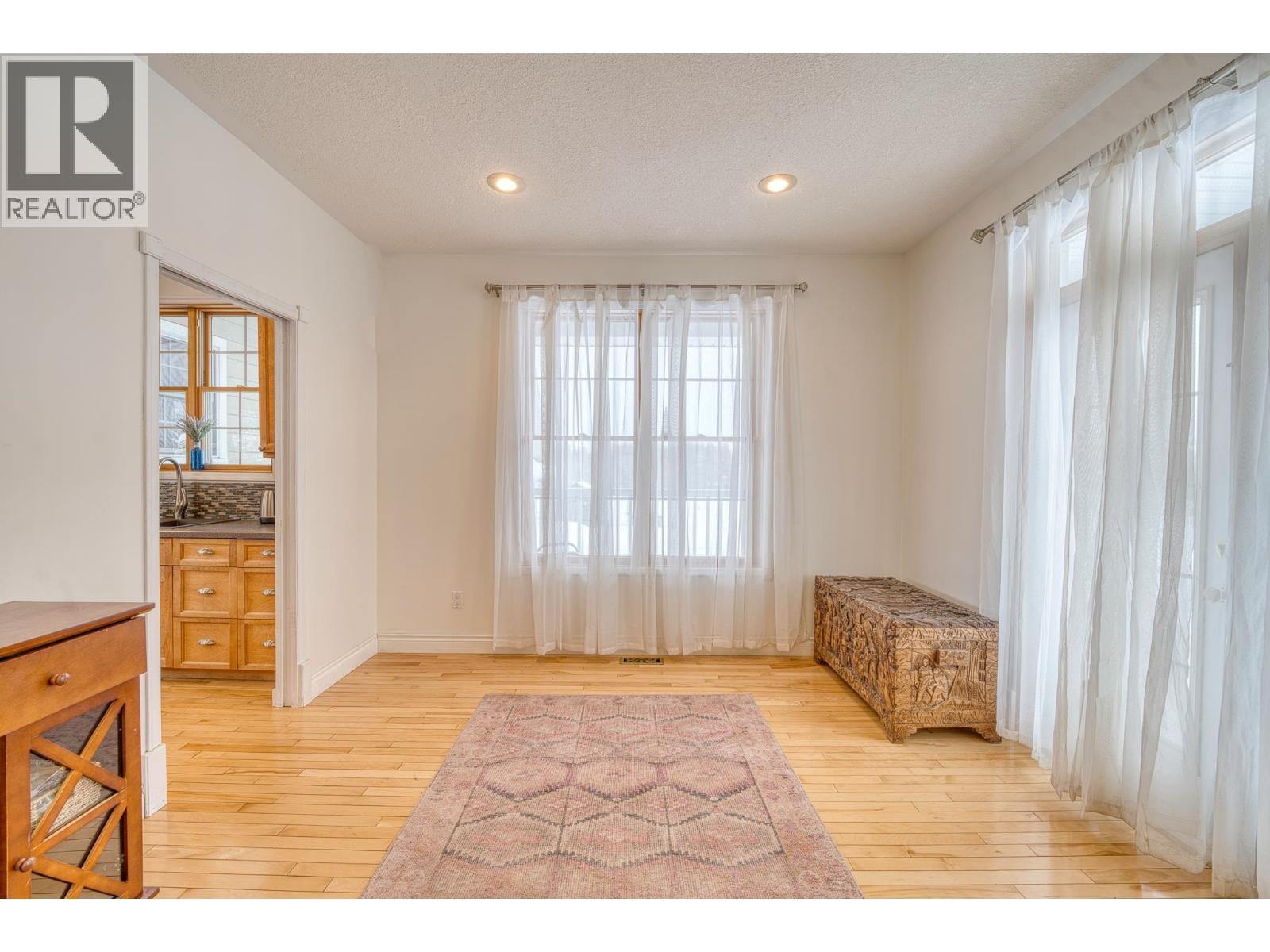 10706 244 Road, Fort St. John, BC - Indoor Photo Showing Other Room