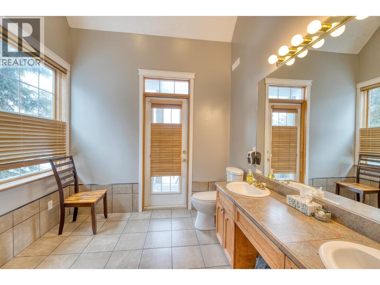 10706 244 Road, Fort St. John, BC - Indoor Photo Showing Bathroom