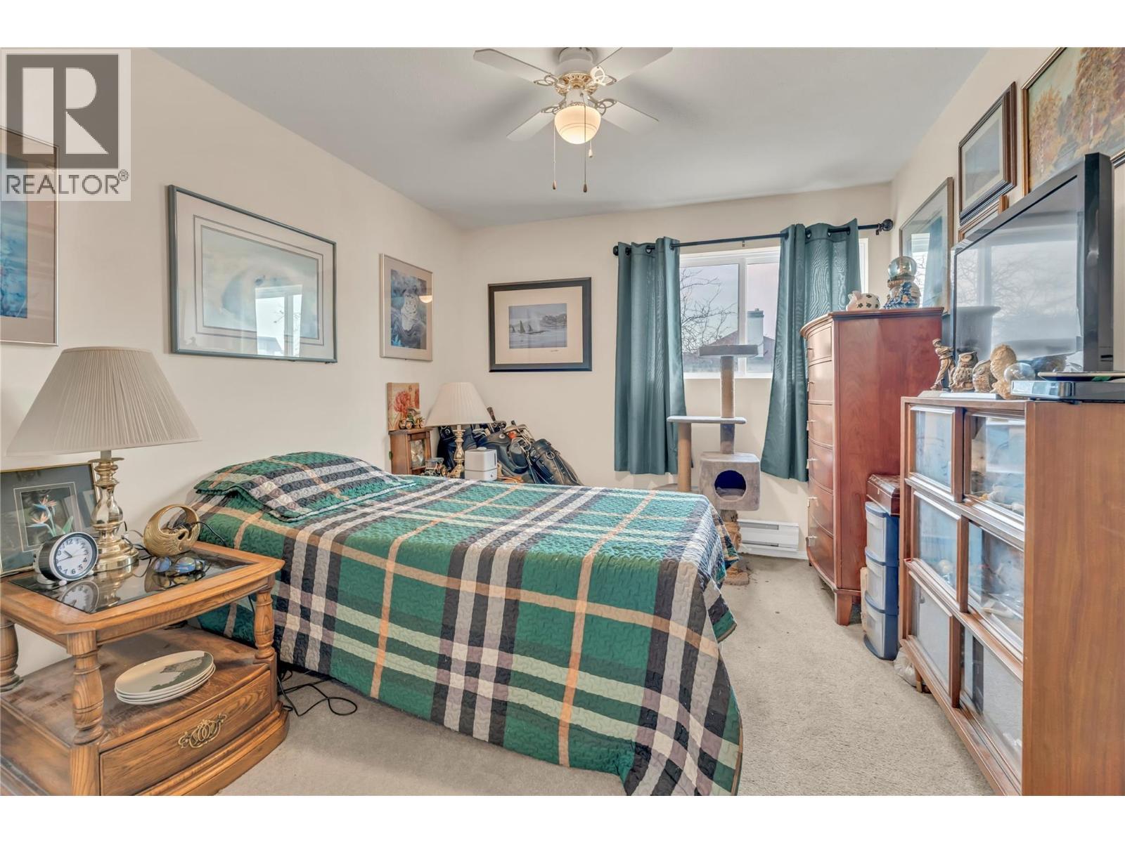 202 Edmonton Avenue Unit# 103, Penticton, BC - Indoor Photo Showing Bedroom