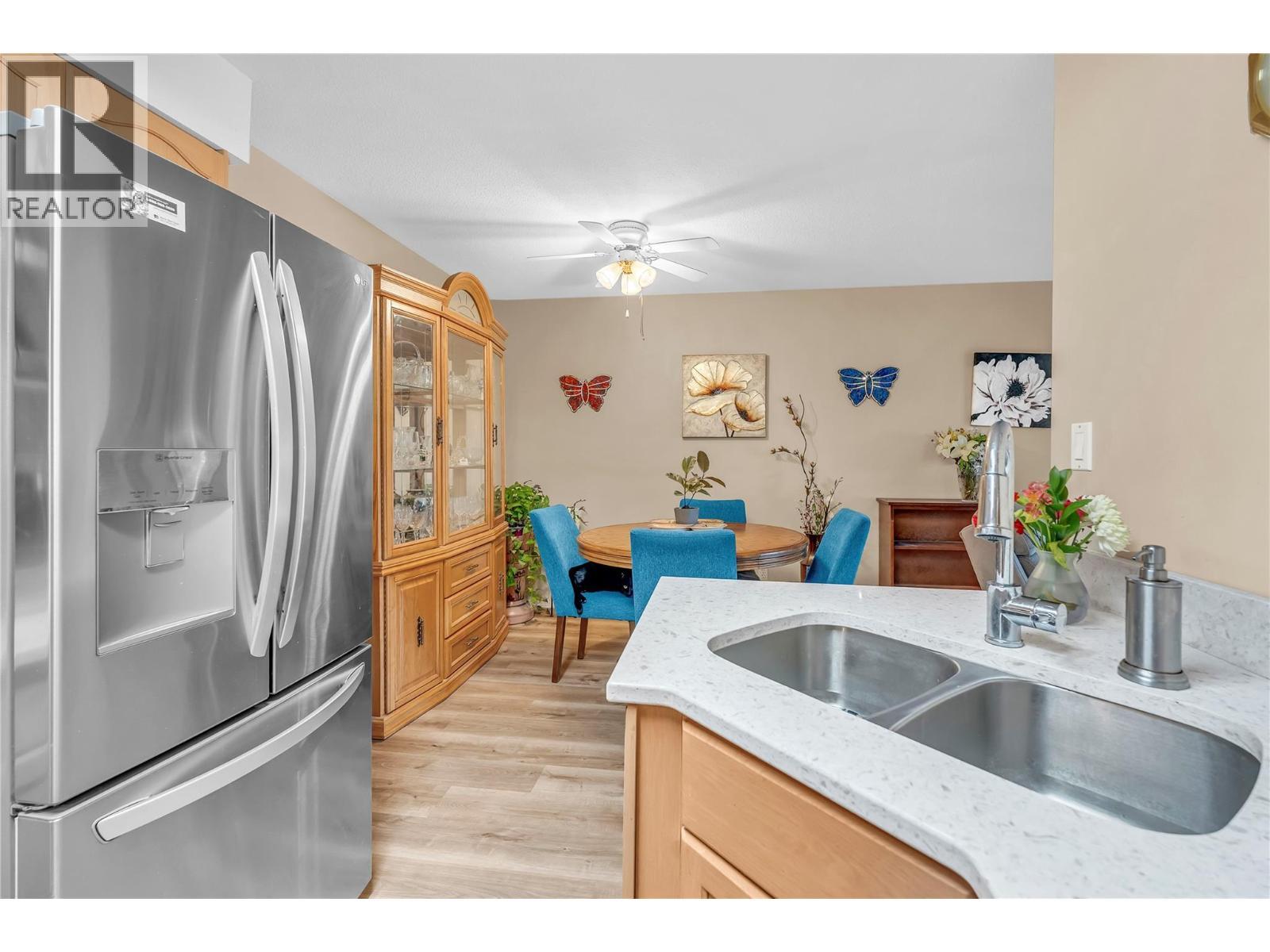 202 Edmonton Avenue Unit# 103, Penticton, BC - Indoor Photo Showing Kitchen With Double Sink
