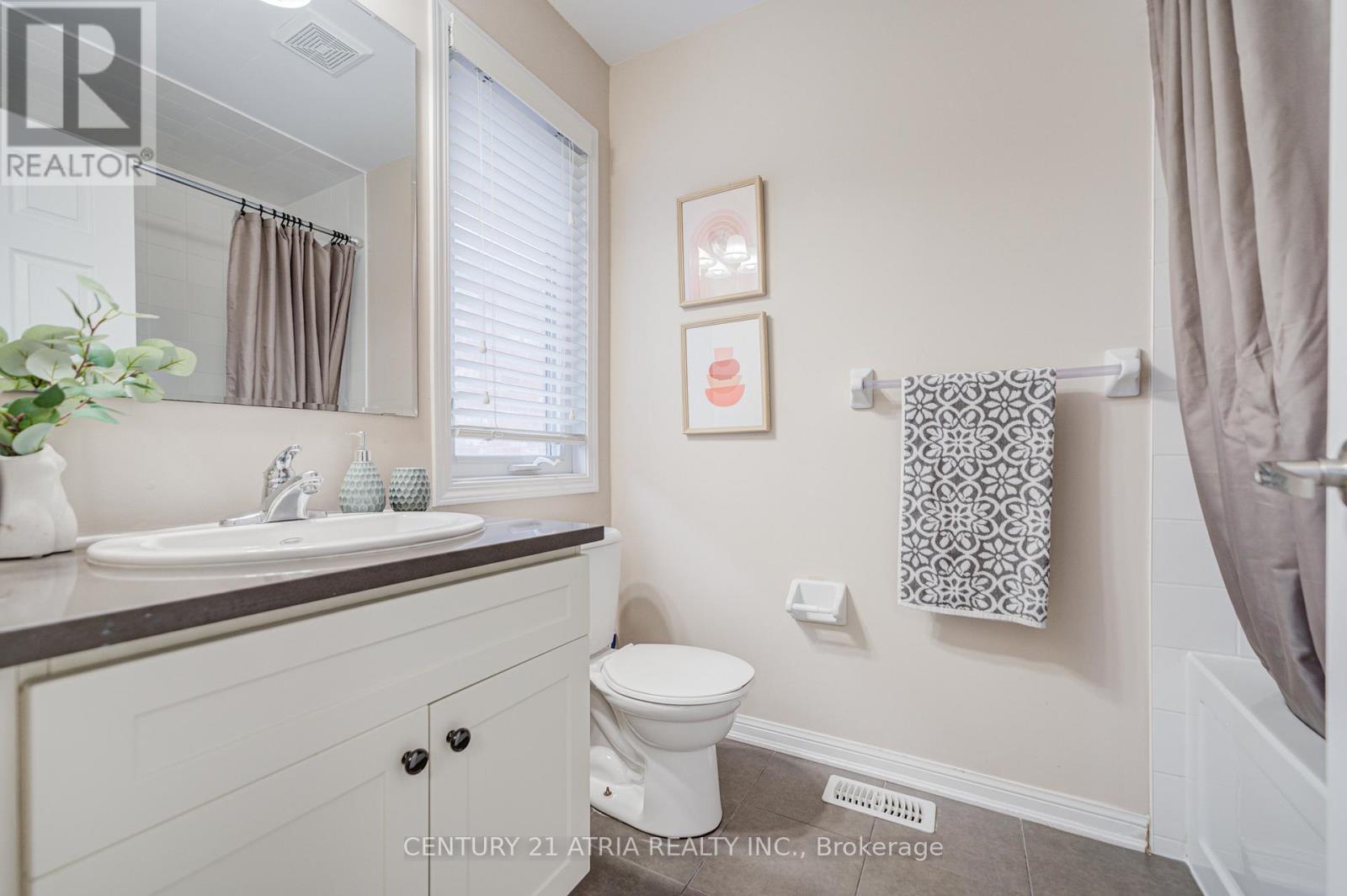 56 Kelly Crescent, Markham, ON - Indoor Photo Showing Bathroom