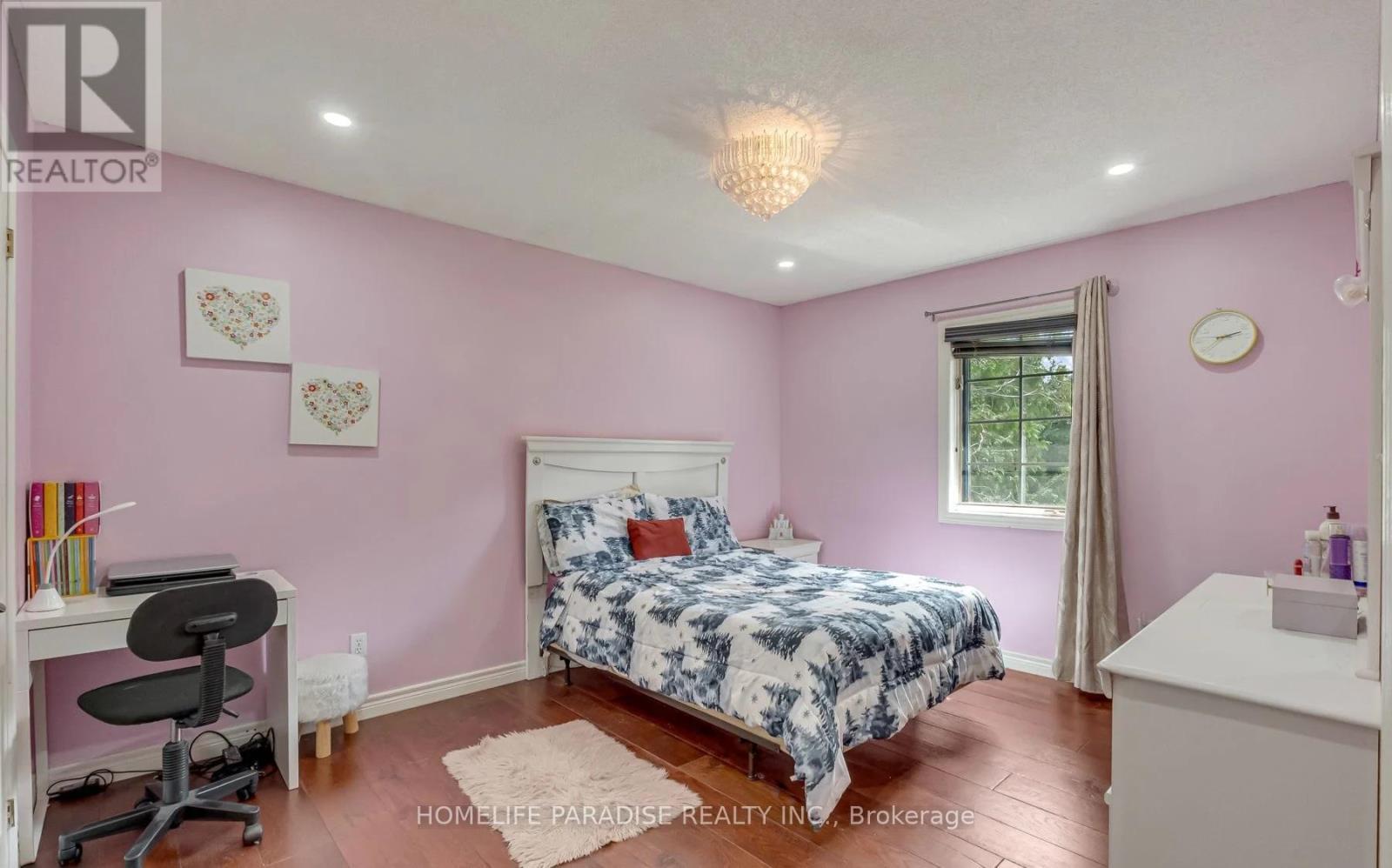 19 Mcconachie Crescent, Caledon, ON - Indoor Photo Showing Bedroom