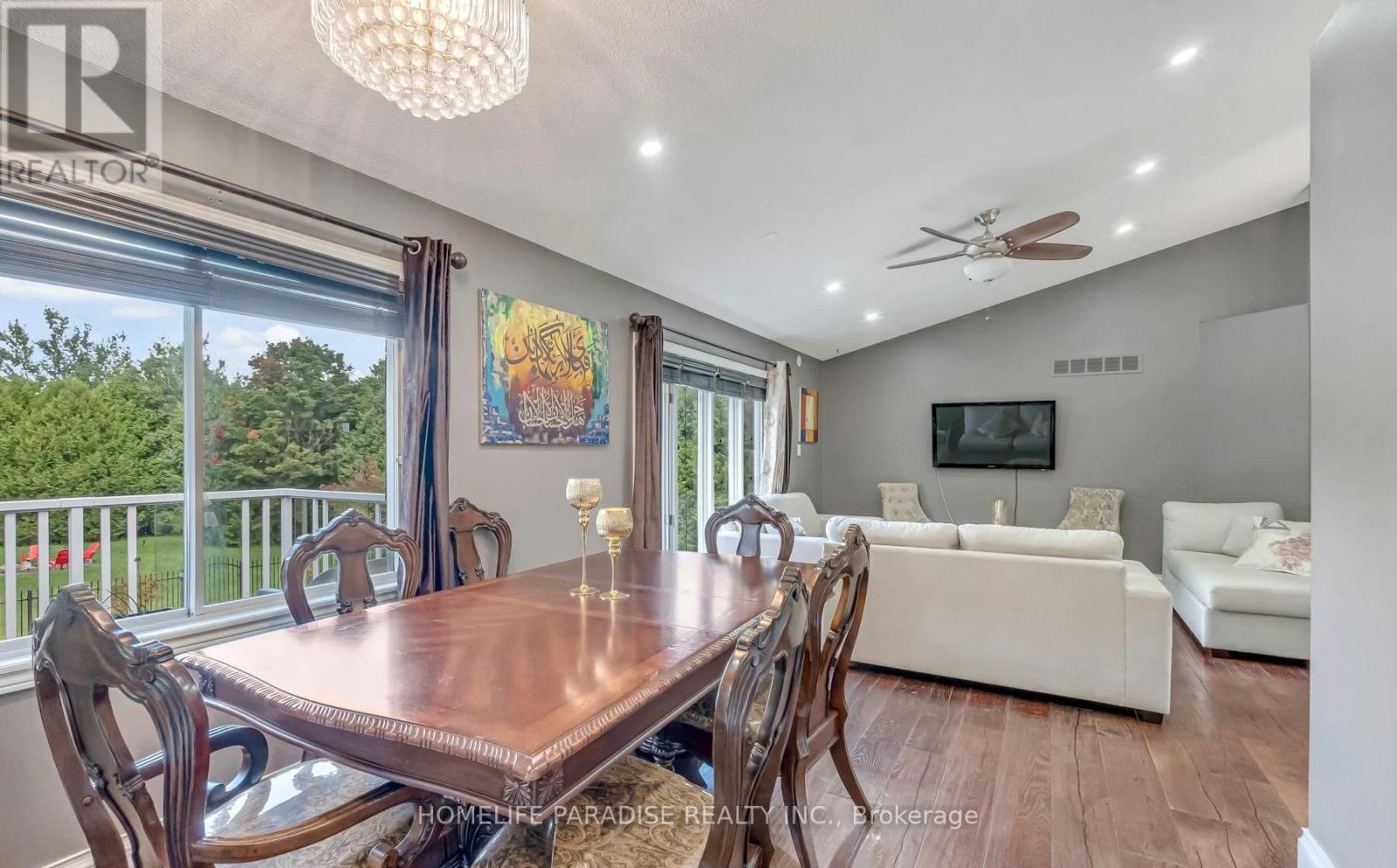 19 Mcconachie Crescent, Caledon, ON - Indoor Photo Showing Dining Room