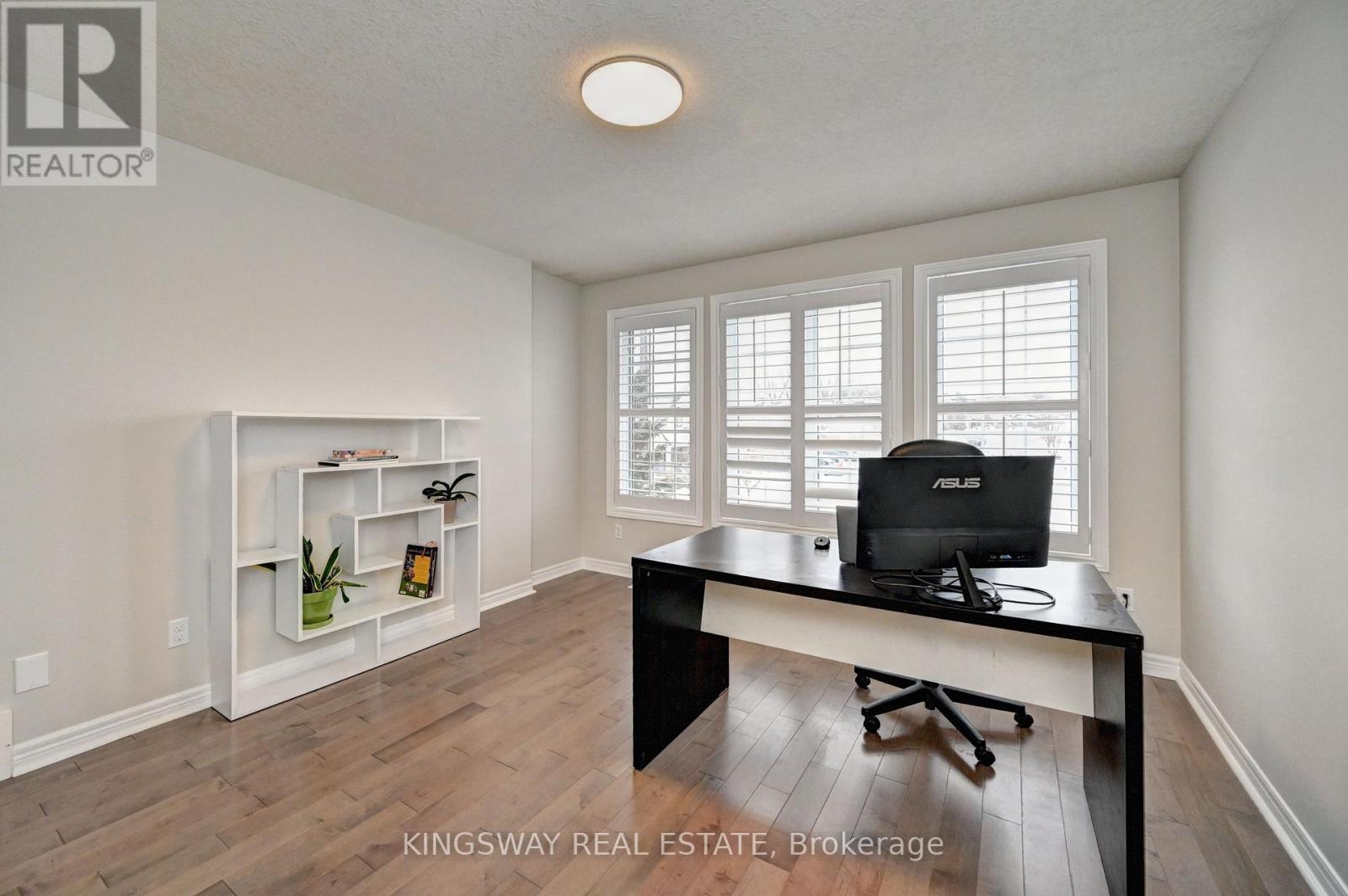 242 Doon Mills Drive, Kitchener, ON - Indoor Photo Showing Office