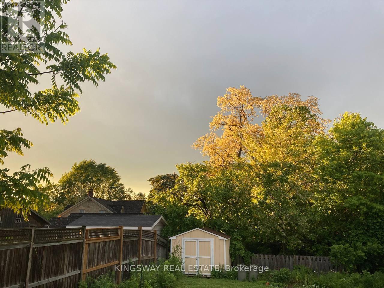 242 Doon Mills Drive, Kitchener, ON - Outdoor