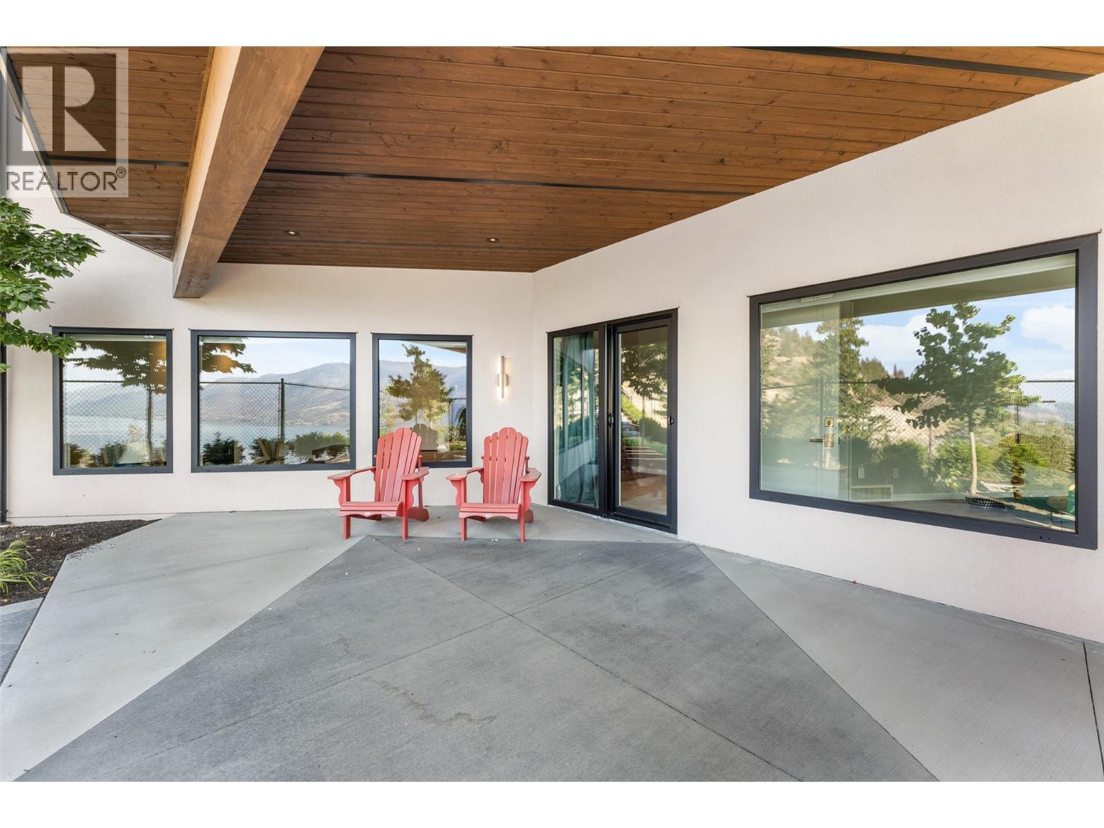 604 Clifton Road N, Kelowna, BC - Photo Showing Other Room