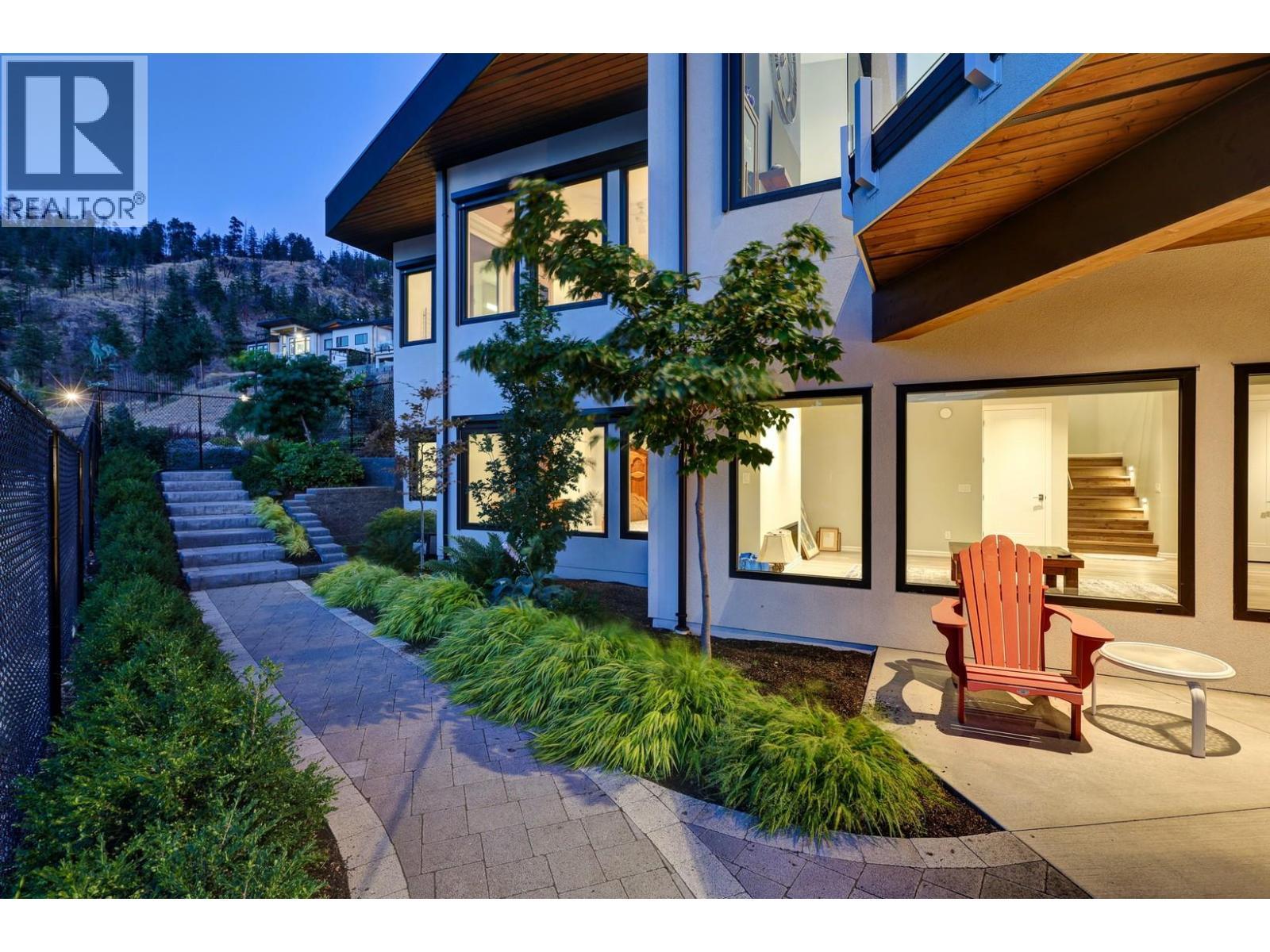 604 Clifton Road N, Kelowna, BC - Outdoor
