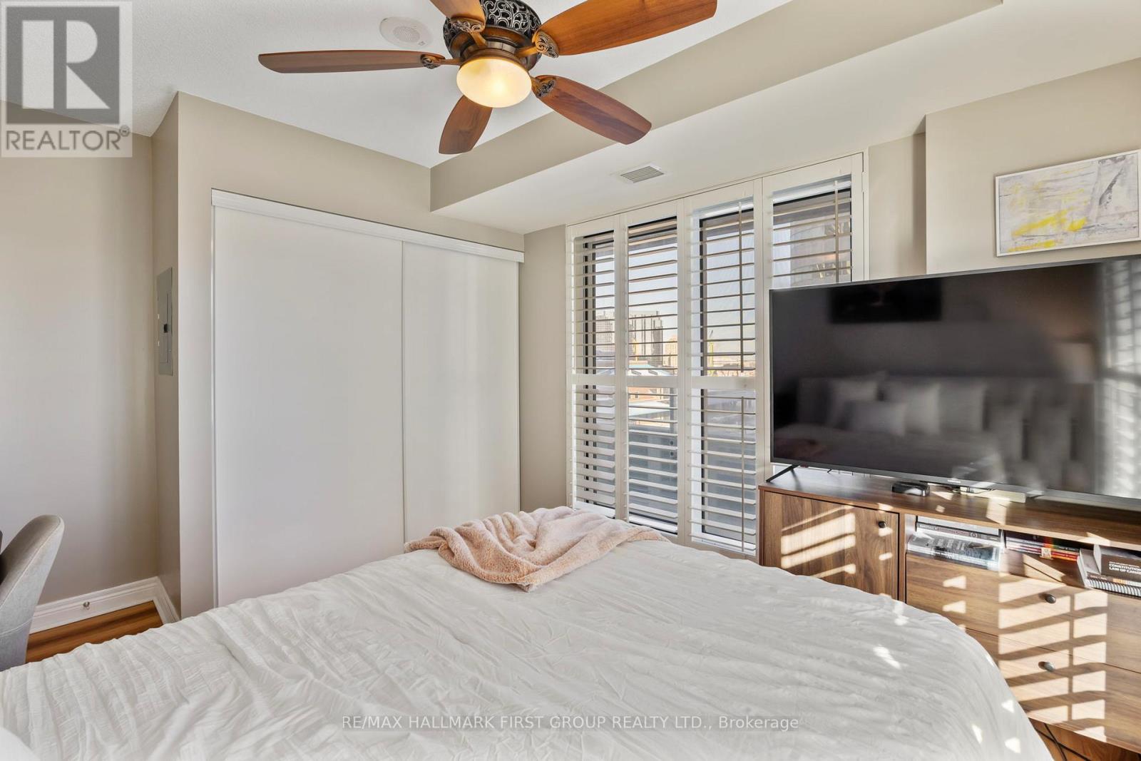 405 - 70 Town Centre Court, Toronto, ON - Indoor Photo Showing Bedroom