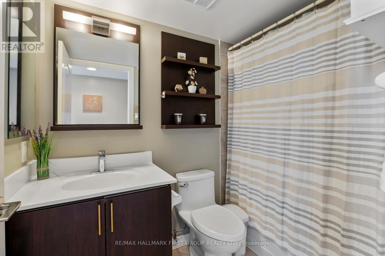 405 - 70 Town Centre Court, Toronto, ON - Indoor Photo Showing Bathroom