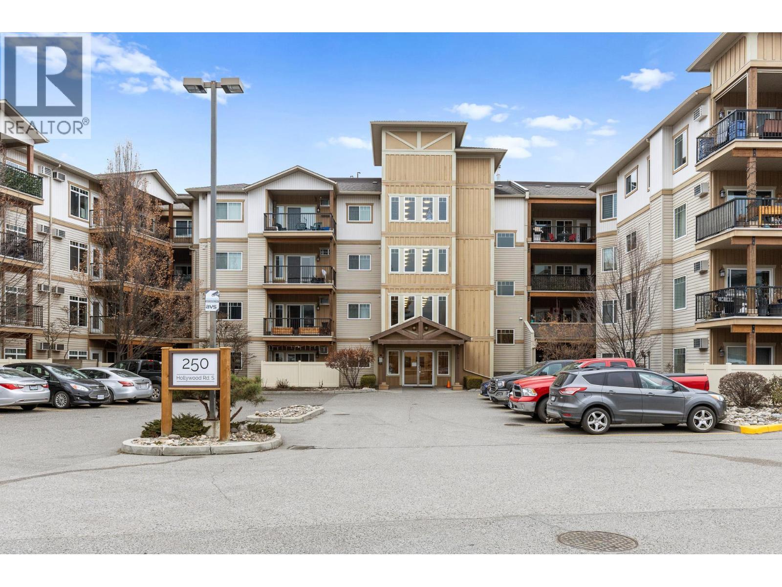 250 Hollywood Road S Unit# 119, Kelowna, BC - Outdoor With Facade