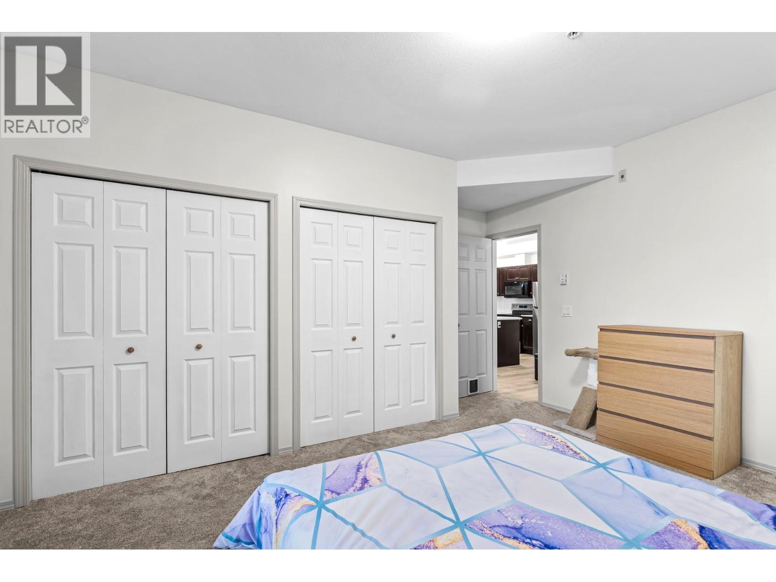 250 Hollywood Road S Unit# 119, Kelowna, BC - Indoor Photo Showing Bedroom