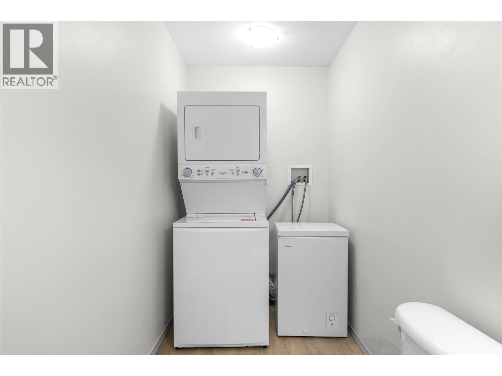 250 Hollywood Road S Unit# 119, Kelowna, BC - Indoor Photo Showing Laundry Room