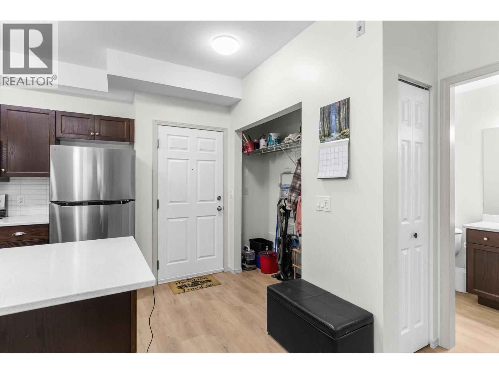 250 Hollywood Road S Unit# 119, Kelowna, BC - Indoor Photo Showing Kitchen