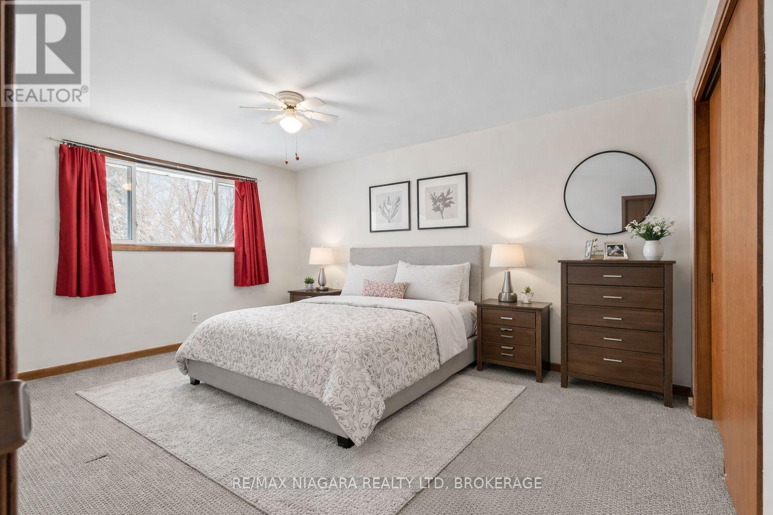 virtually staged - 12 Hampton Court, Welland (Prince Charles), ON - Indoor Photo Showing Bedroom