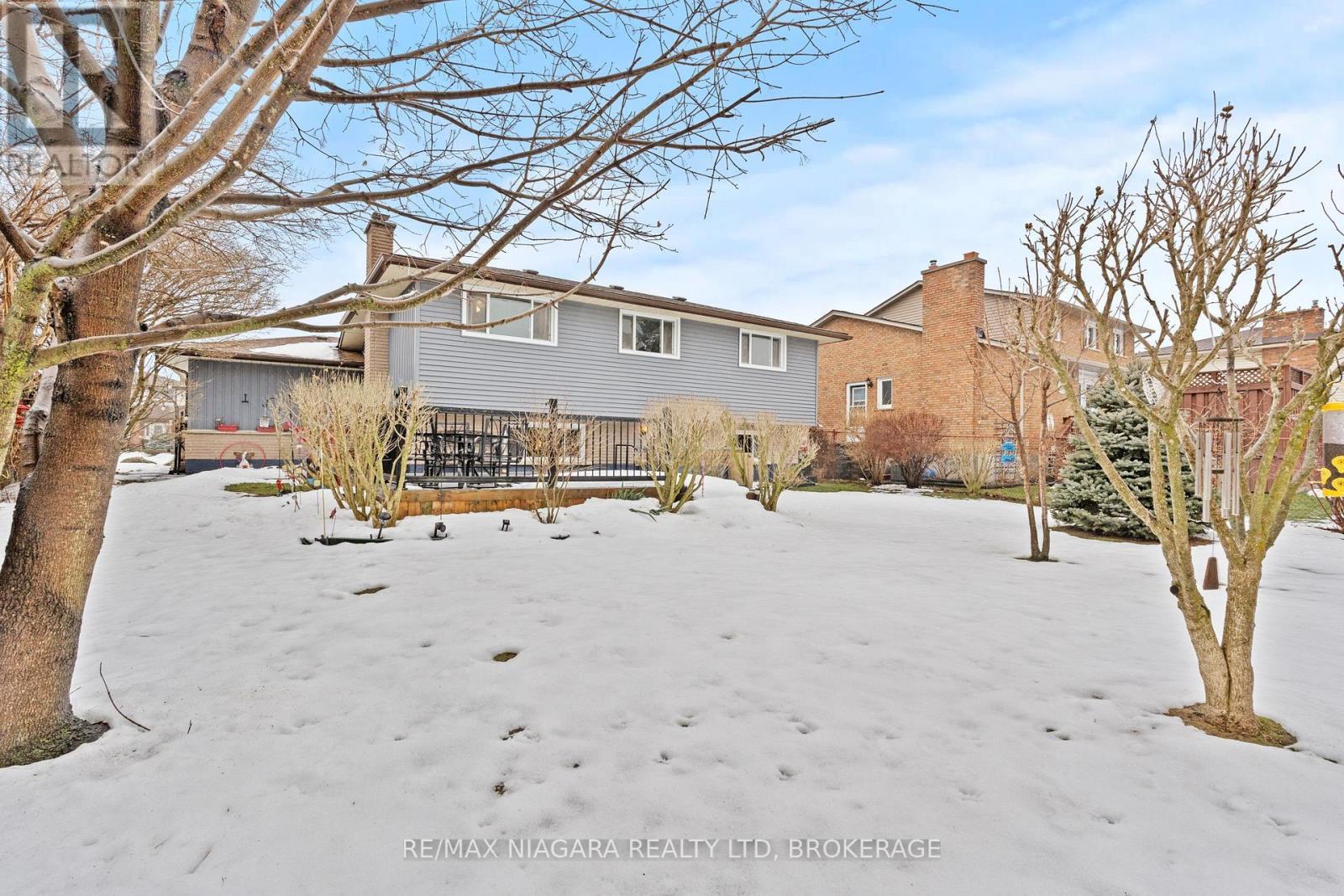 12 Hampton Court, Welland (Prince Charles), ON - Outdoor