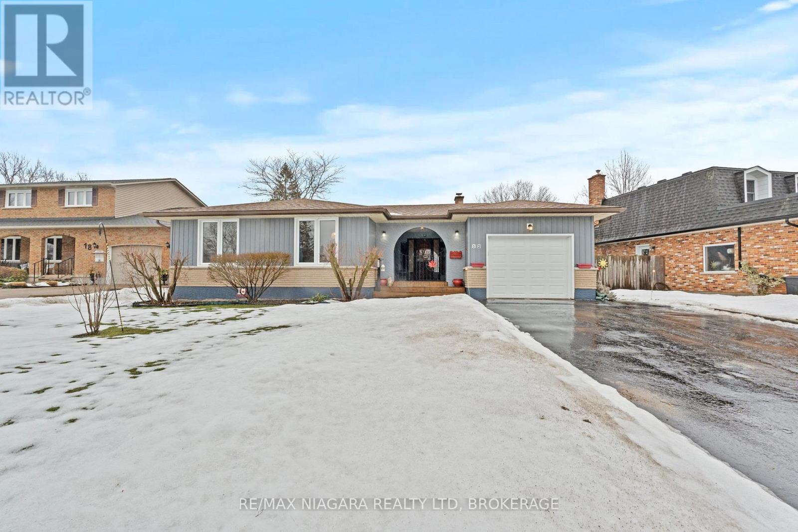 12 Hampton Court, Welland (Prince Charles), ON - Outdoor