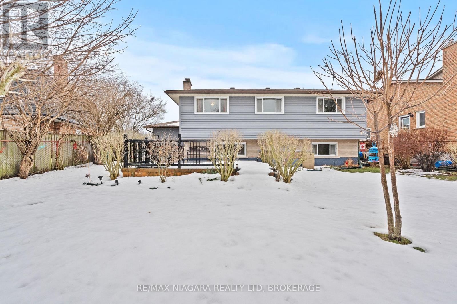 12 Hampton Court, Welland (Prince Charles), ON - Outdoor