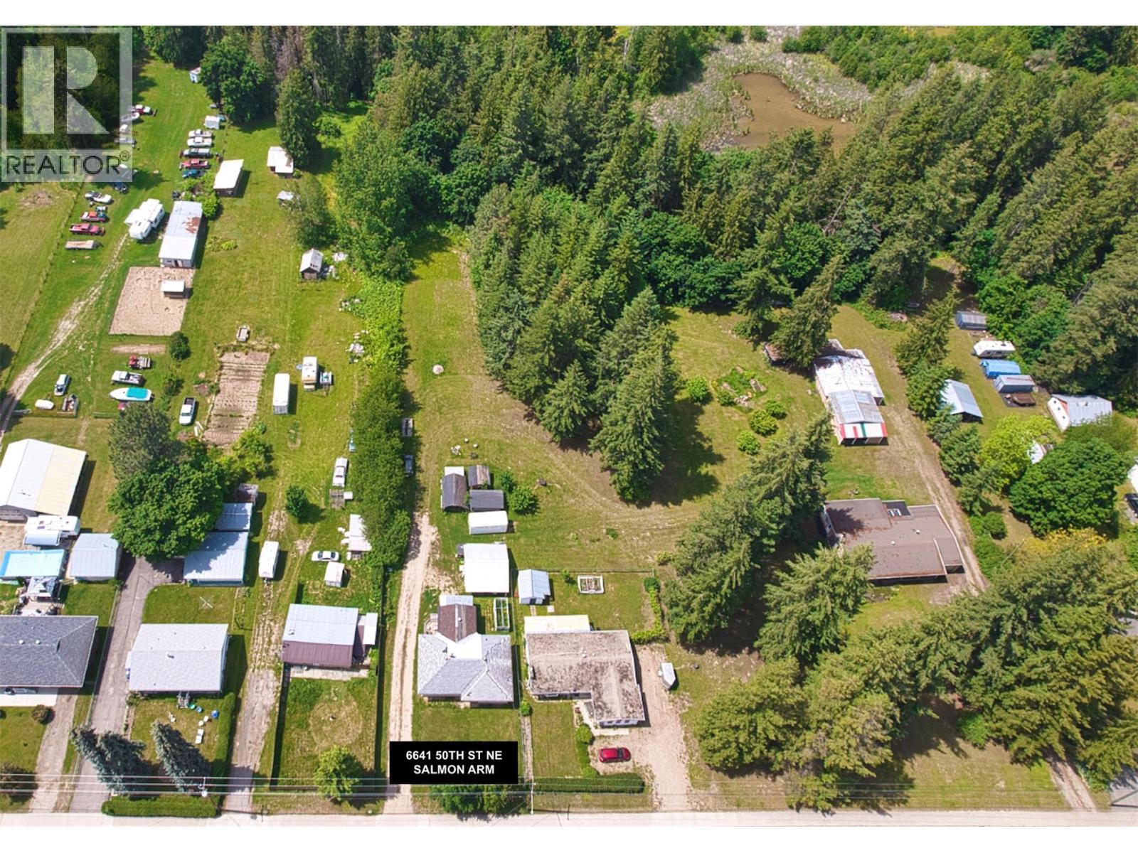 6641 50th Street NE Salmon Arm - 6641 50Th Street Ne, Salmon Arm, BC