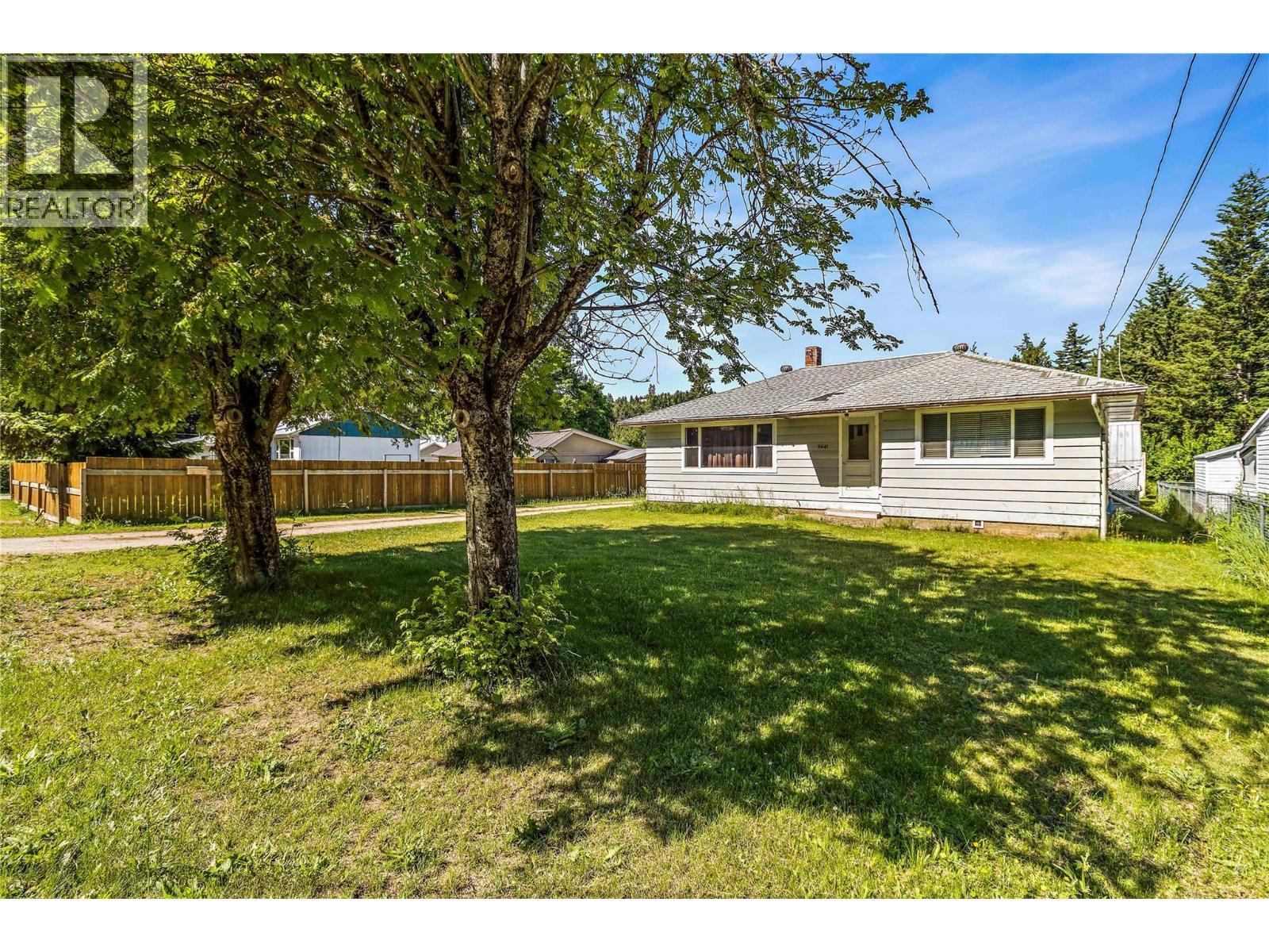 6641 50Th Street Ne, Salmon Arm, BC