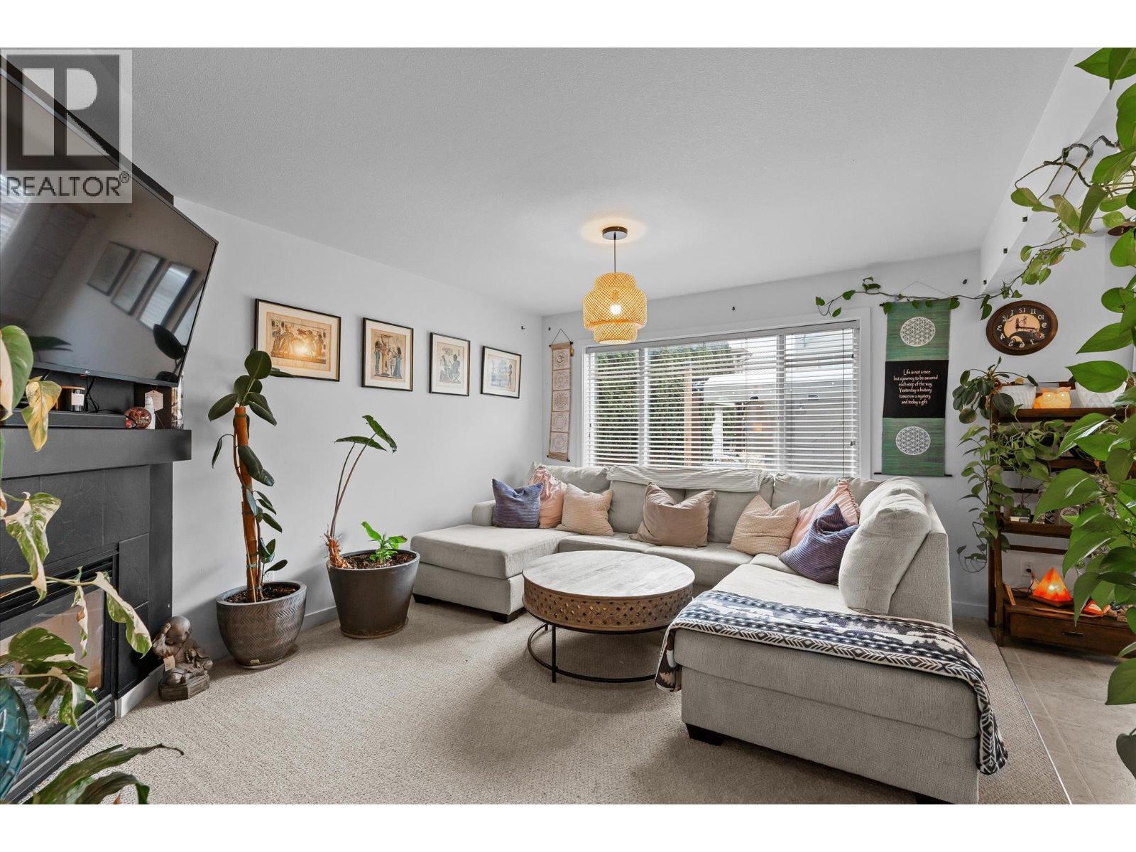 2003 Montego Street, West Kelowna, BC - Indoor Photo Showing Other Room