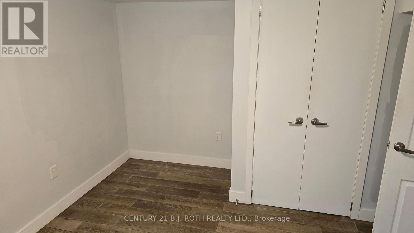 121 Cumberland Street, Barrie, ON - Indoor Photo Showing Other Room