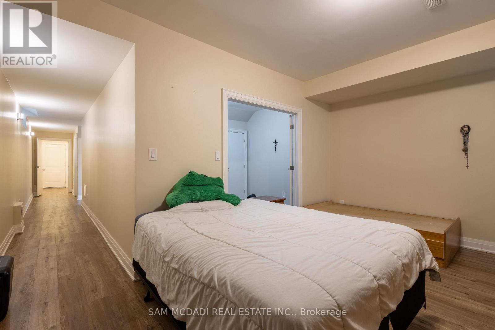 35A Broadview Avenue, Mississauga, ON - Indoor Photo Showing Bedroom