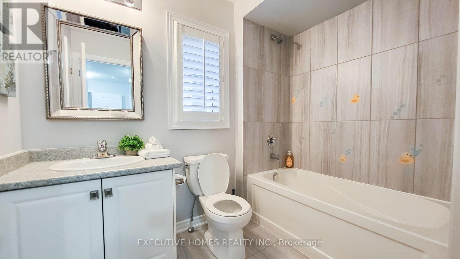 7 Spokanne Street, Brampton, ON - Indoor Photo Showing Bathroom